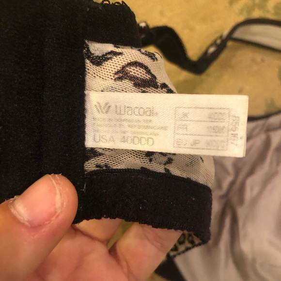 Leopard Wacoal 40DDD underwire lined bra, no padding - Picture 6 of 8